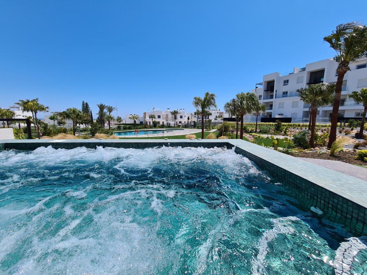 Residence Bali Torrevieja Exterior photo